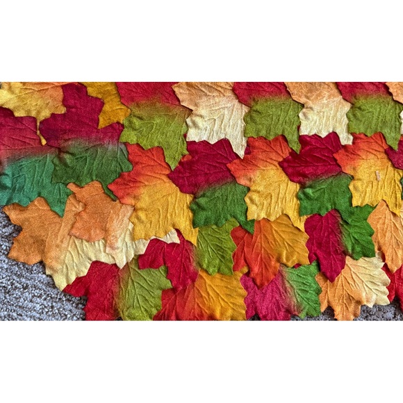 Fall Leaves Table Runner with W round matching mats - Picture 2 of 6